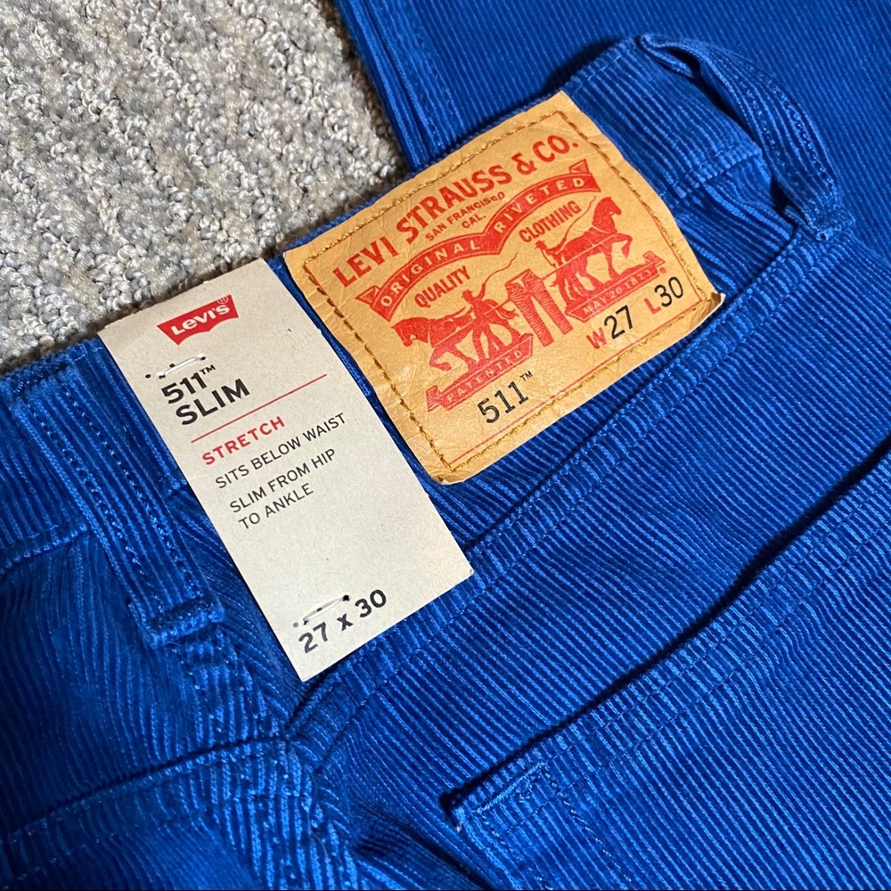Blue Levi’s 511 Slim Cords 27x30